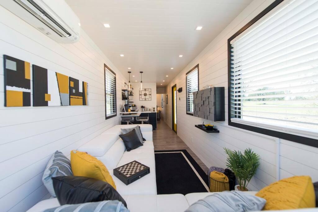 The Zephyr Modern Luxe Container Home Bellmead Exterior foto