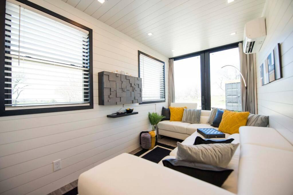 The Zephyr Modern Luxe Container Home Bellmead Exterior foto